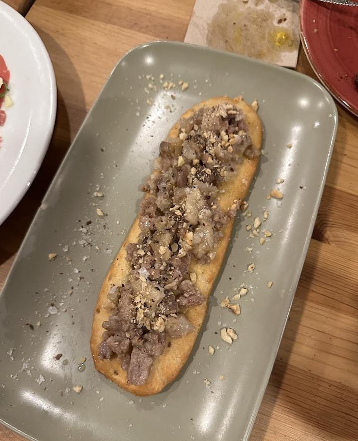 Coca de paté de morcilla